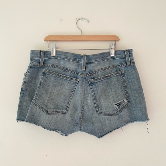Current Elliot The Boyfriend Short. Size 29 - Picture 2 of 3